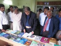 Visit of Prof. Sukhadev Thorat, (UGC Chairman), Member of Centre’s Advisory Committee – to the Centre in 2011
